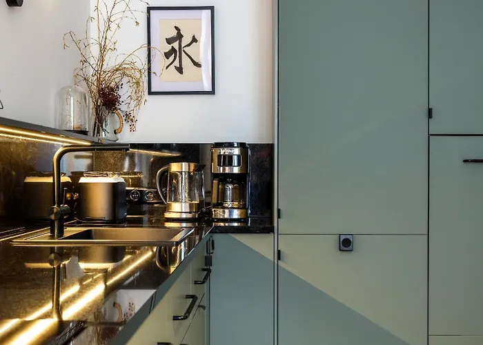 Bracka By Tyzenhauz *